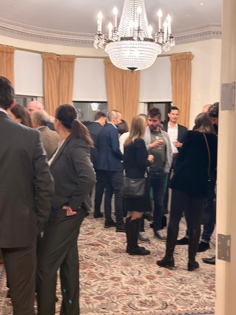 f641a64f-3f13-4b27-9aac-2b0b5448e30e